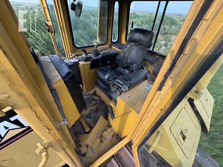 caterpillar-d6m-image-42
