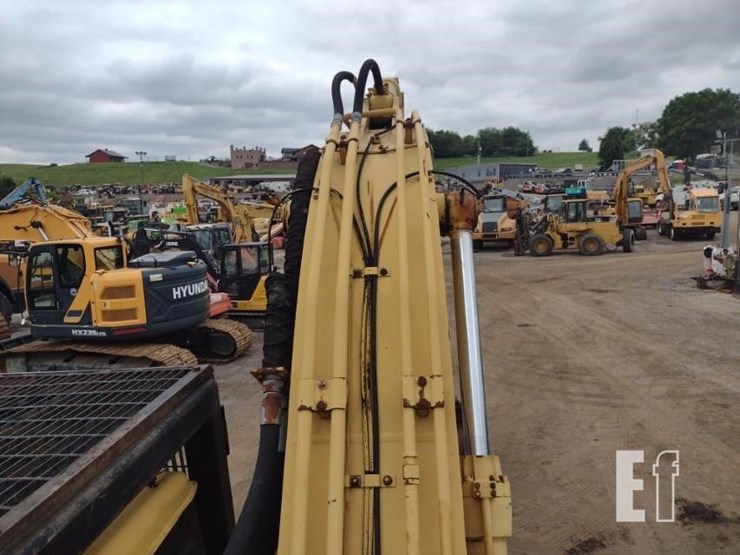 caterpillar-322l-image-50