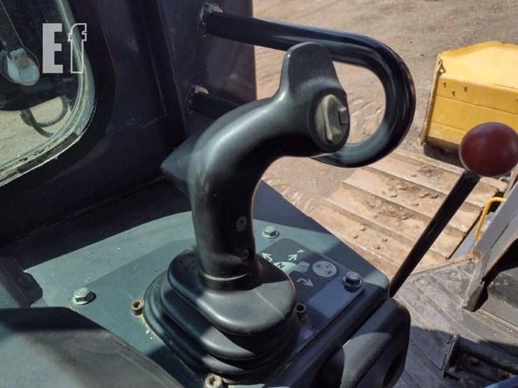 2018-deere-450k-image-8