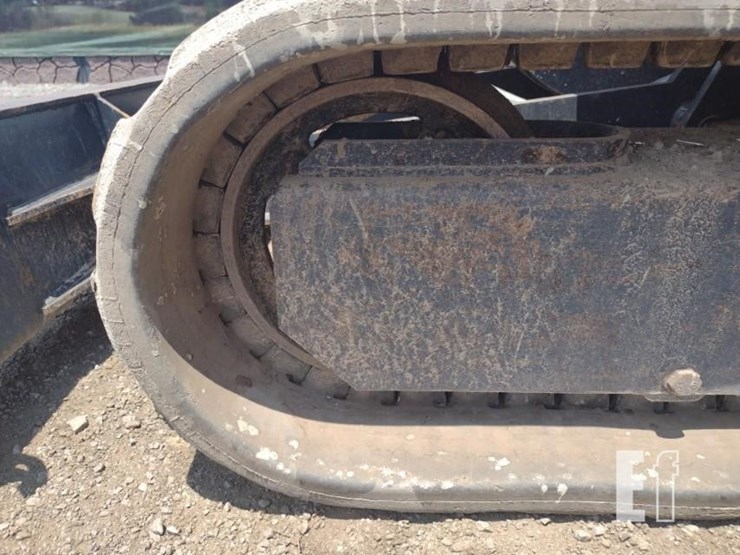 2020-deere-26g-image-31