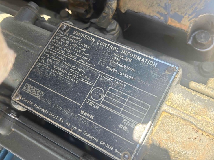 2017-liebherr-l586-image-35