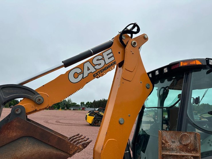 2019-case-580sn-image-23