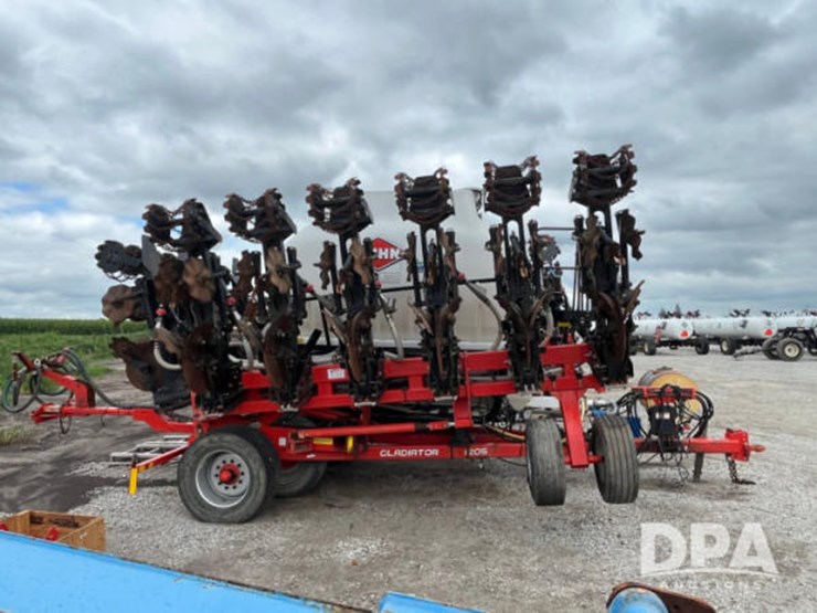 2017-kuhn-gladiator-1205-strip-till-bar-(jn2500)-image-4