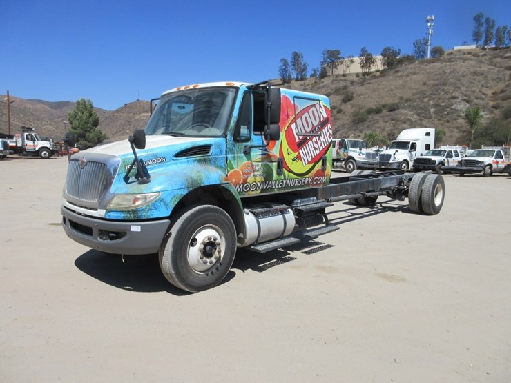 2014-international-durastar-4300-image-1