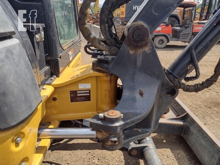 2022-deere-50g-image-25