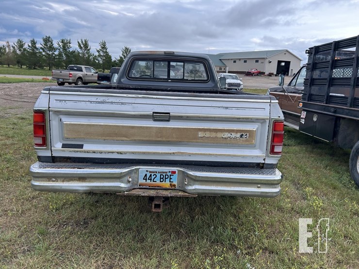 1987-dodge-150-image-3