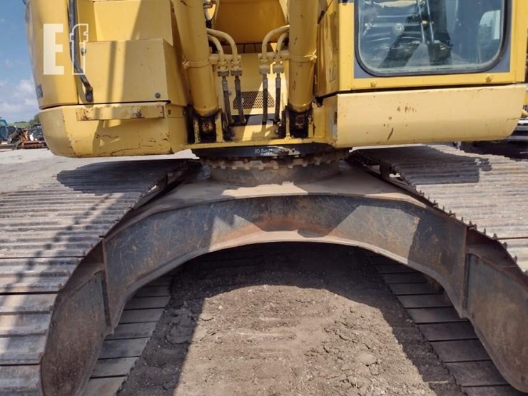 2011-komatsu-pc228us-lc-8-image-20