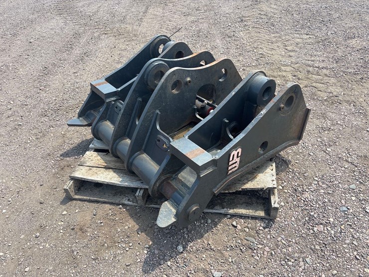 2022-werk-brau-wheel-loader-quick-attach-image-1