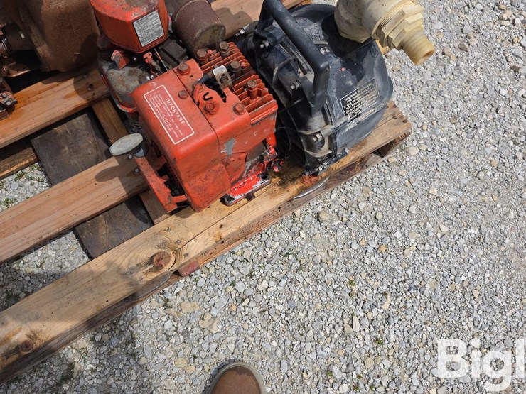 homelite-gas-powered-pump-image-13