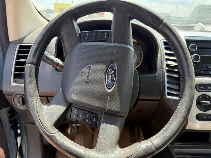 2008-ford-edge-image-23
