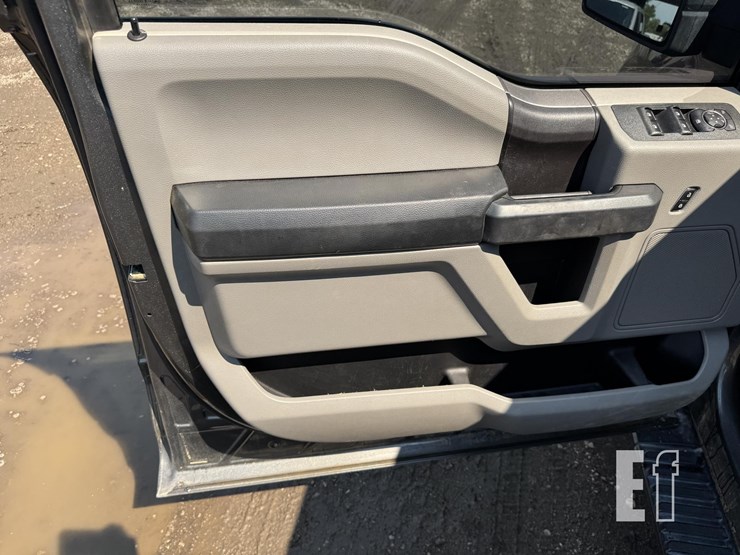 2019-ford-f150-image-18