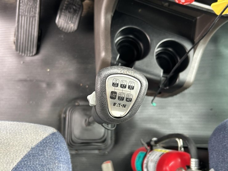 2020-kenworth-t800-image-16