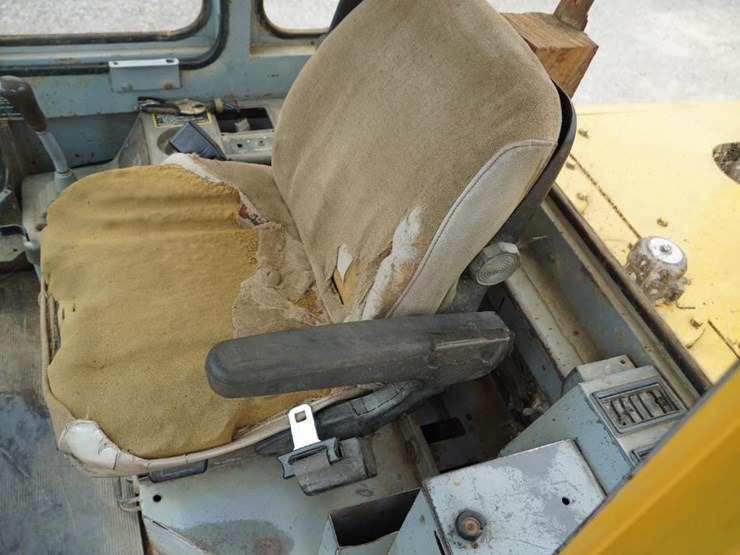 deere-444g-image-34