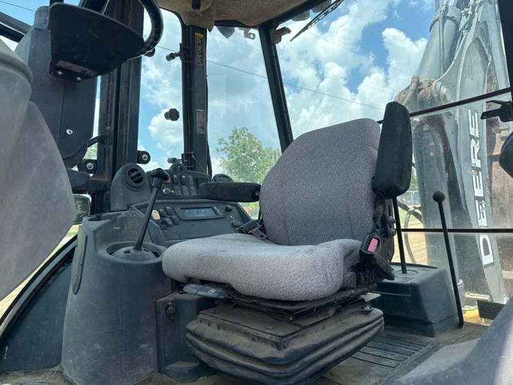 deere-310sj-image-23