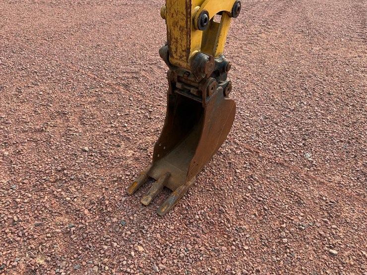2020-caterpillar-303-image-35