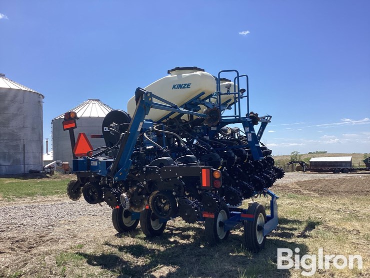 2023-kinze-3505-image-5