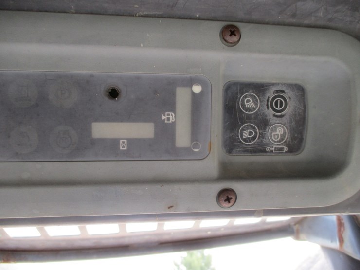 2005-new-holland-ls160-image-8