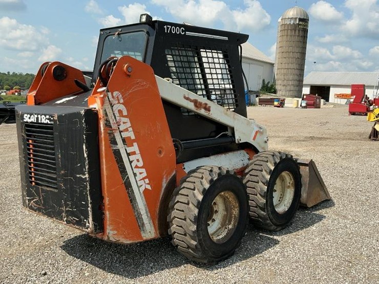 #1151-•-scat-trak-skid-loader-image-5
