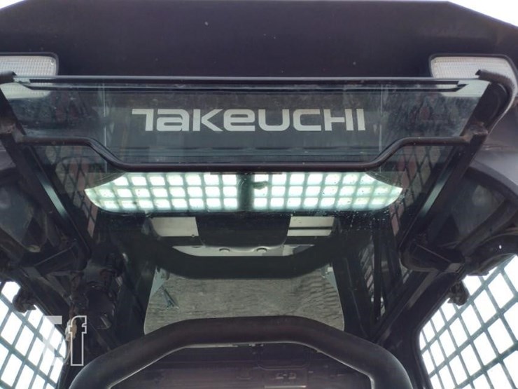 2018-takeuchi-tl8-image-13