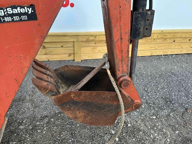 2003-ditch-witch-3700-image-9