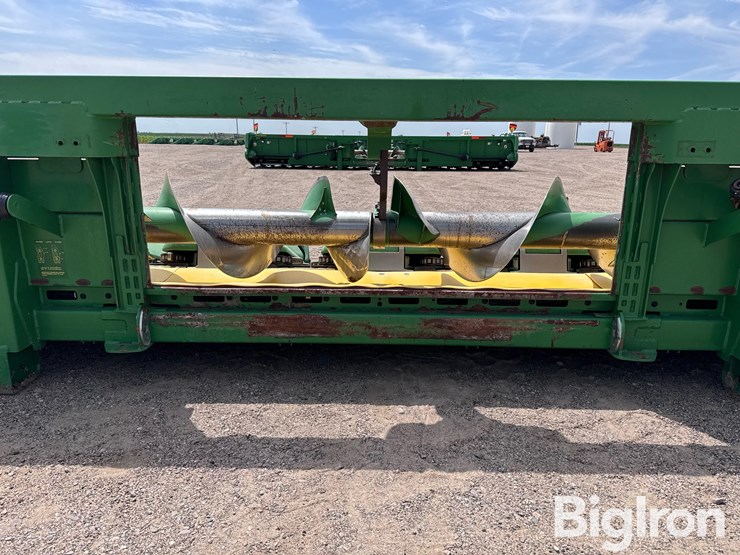 2011-john-deere-612c-image-13