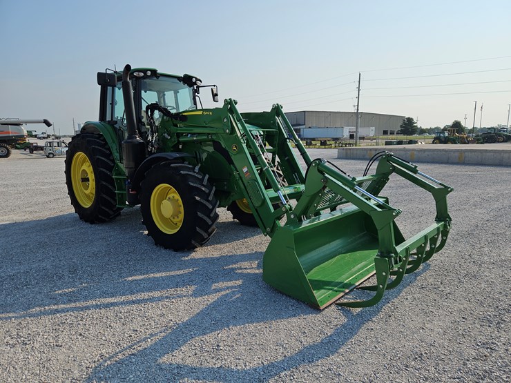 2022-john-deere-6145m-image-24