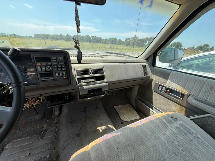 1994-chevrolet-1500-image-22