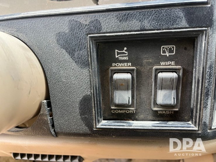 1990-jeep-cherokee-limited-image-50