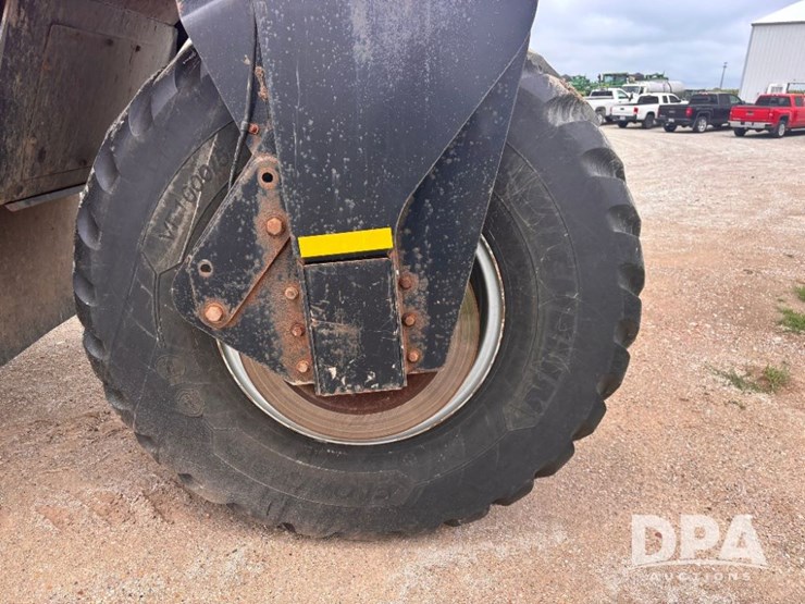 2015-case-ih-titan-3540-image-54