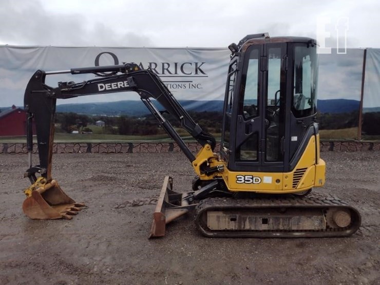 2007-deere-35d-image-1