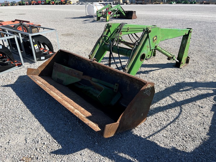 john-deere-146-image-1