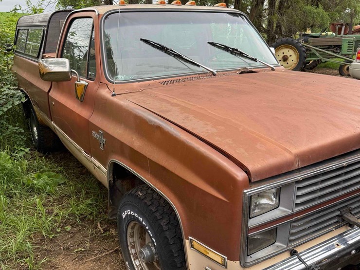 1983-chevy-silverado-10-snowplow-pickup-image-10