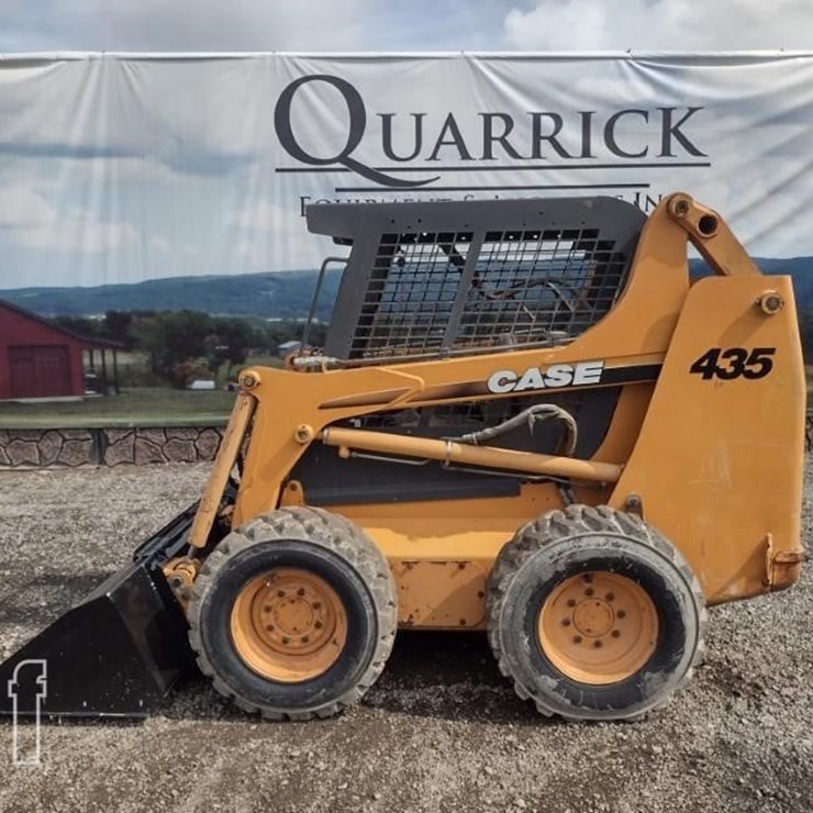 2005 CASE 435