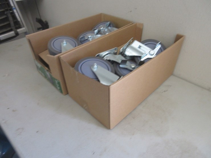 lot-of-new-unused-everbilt-swivel-casters-w/brake,-image-2