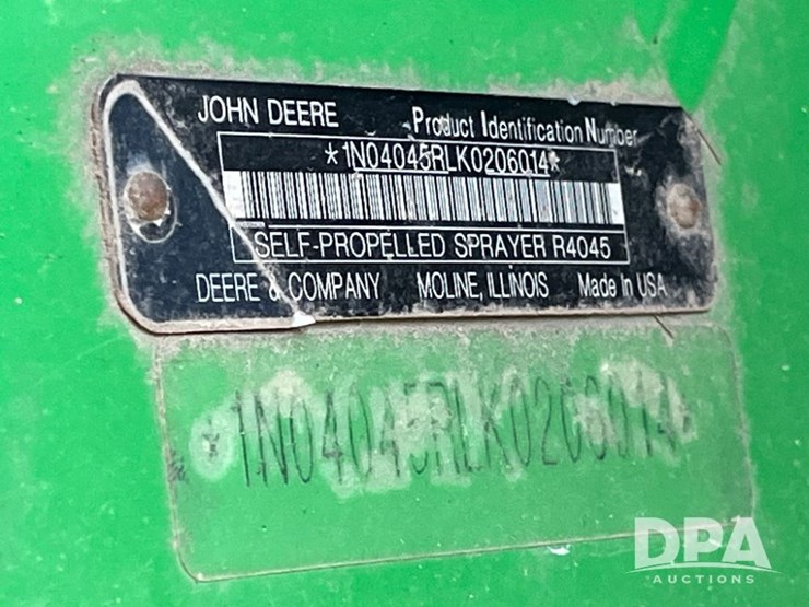 2020-john-deere-r4045-image-110