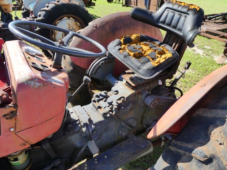 massey-ferguson-231-image-10