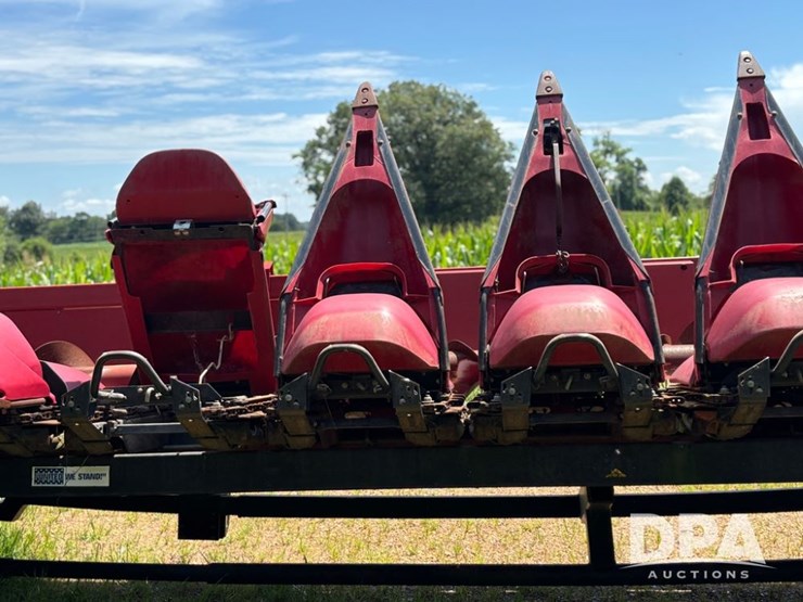 2010-case-ih-3412-image-38