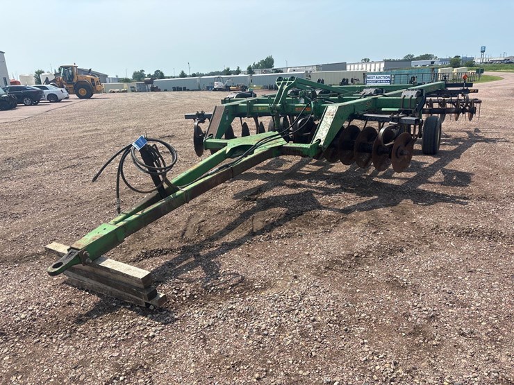 john-deere-510-image-1