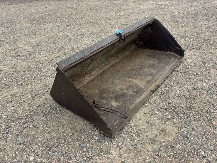 skid-steer-snow-bucket-image-2