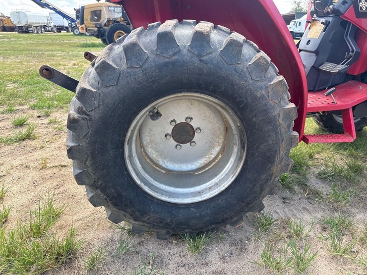 mahindra-2816-image-12