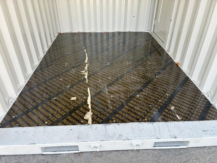 10'-shipping-container-image-6