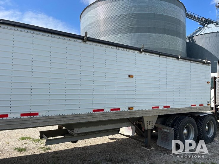 2012-timpte-grain-trailer-image-13