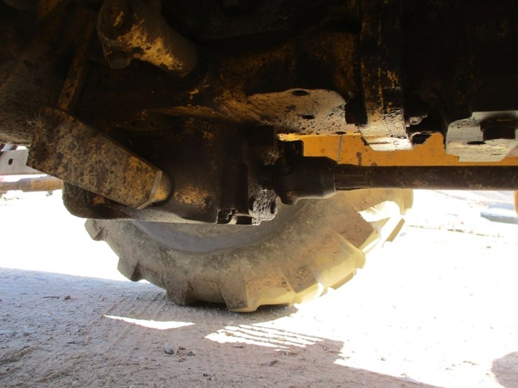 new-holland-545d-image-19