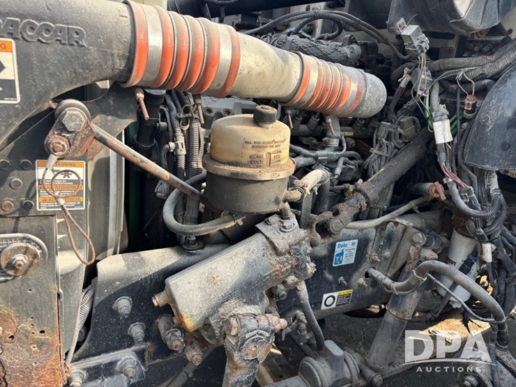 2013-peterbilt-337-image-34