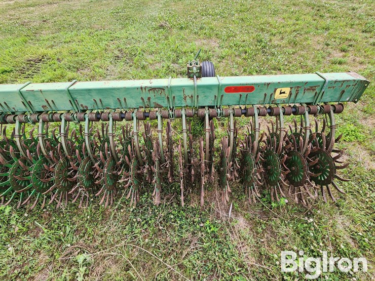 john-deere-400-image-12