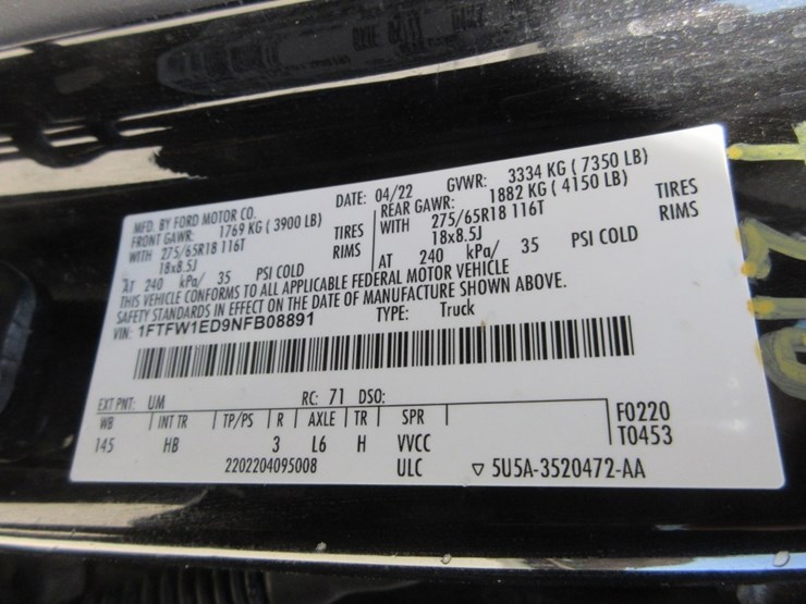 2022-ford-f150-lariat-image-16