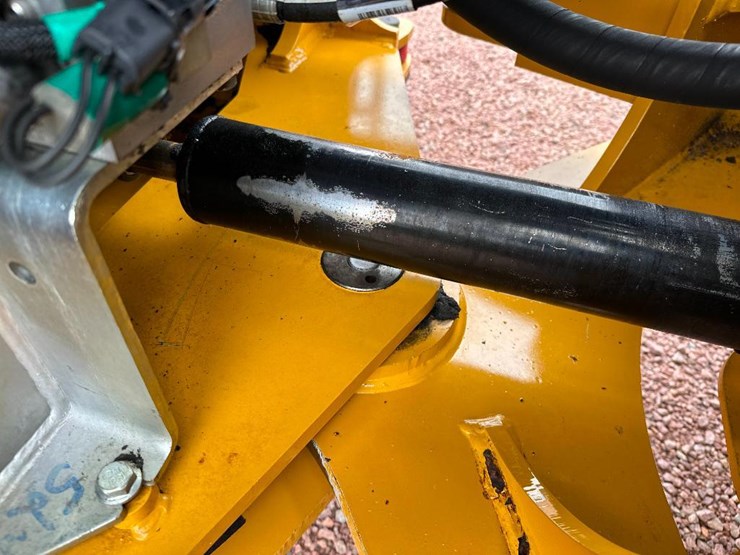 2018-deere-524kii-image-35