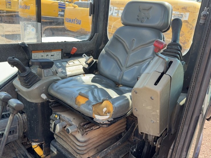 2008-bobcat-435-image-15