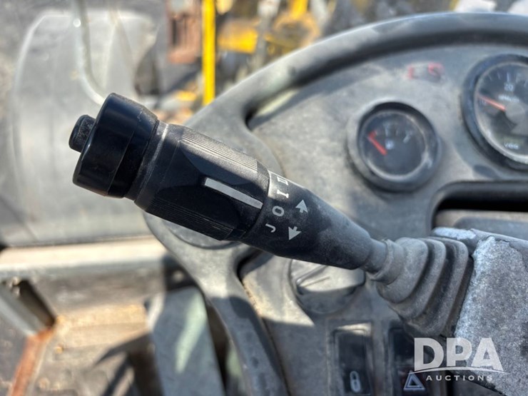 2012-wacker-neuson-wl50-image-53