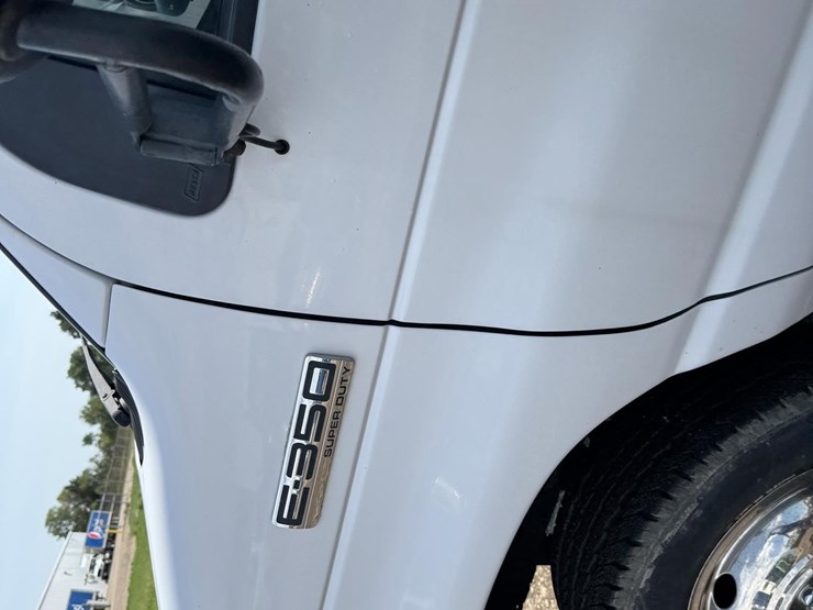 2007-ford-e350-image-21